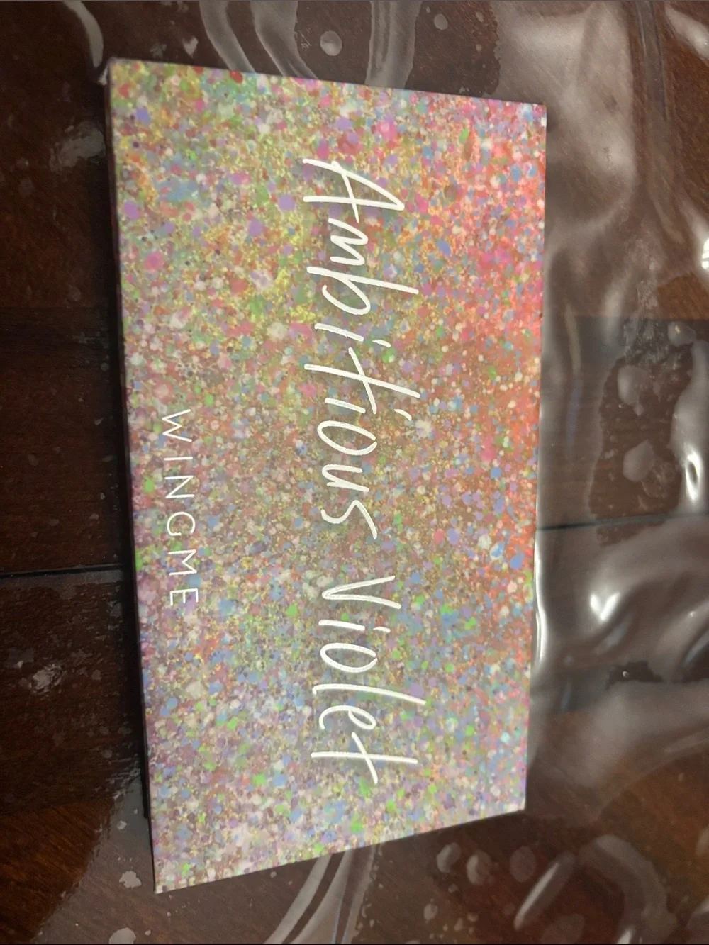 Amethystous Violet Eyeshadow Palette - White